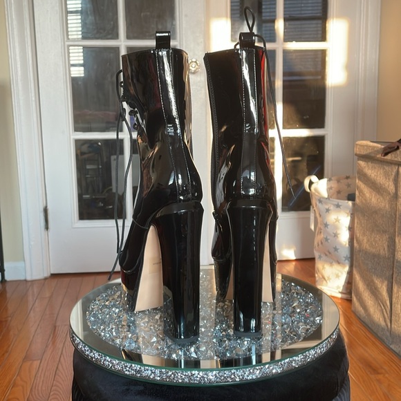 Hedy Lemon drop by privileged lace up patent glossy black chunky platform boots - Picture 4 of 16